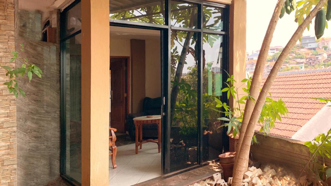 Omah Pelem Syariah Vandrarhem Semarang Exteriör bild